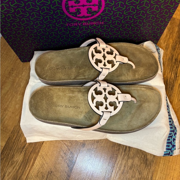 NIB Tory Burch Miller Cloud in Bright Peach - Picture 8 of 14